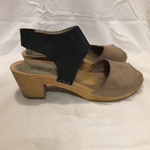Nina Z Oath Clogs